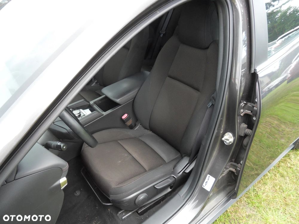Mazda 3 SKYACTIV-D 1.8 SELECTION - 15