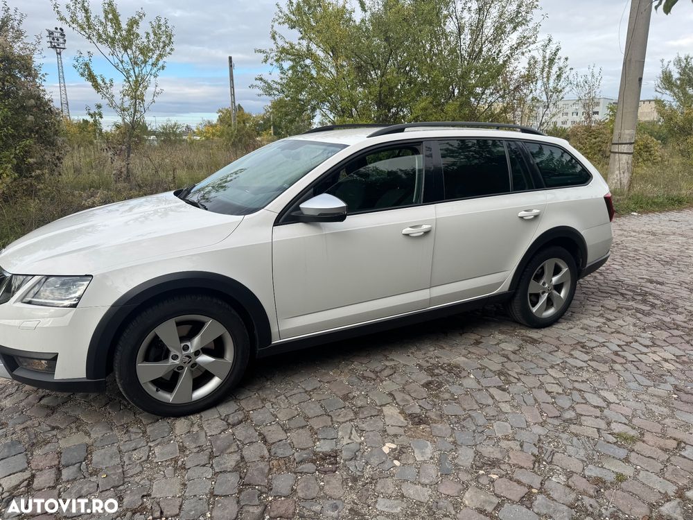 Skoda Octavia Combi Diesel 2.0 TDI 4X4 DSG Scout - 1