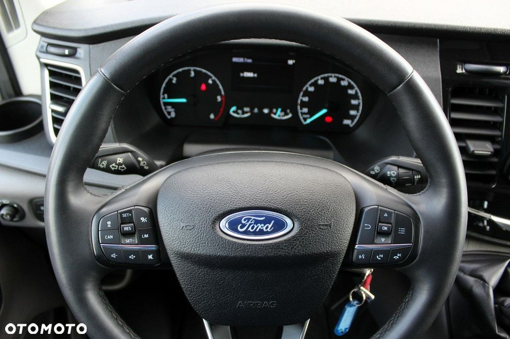 Ford Transit - 13