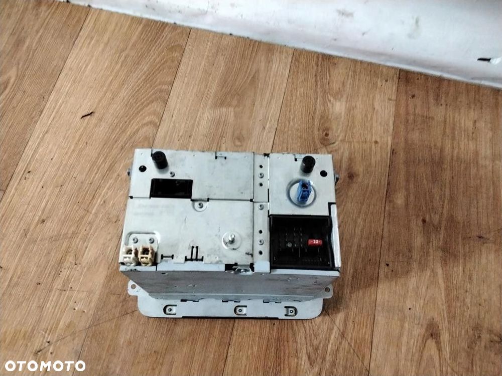 vw passat b6 radio 1k0035198b - 1