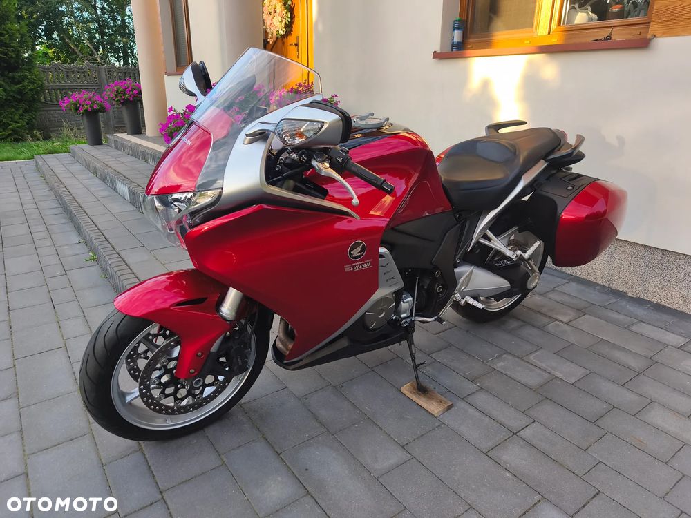 Honda VFR - 7