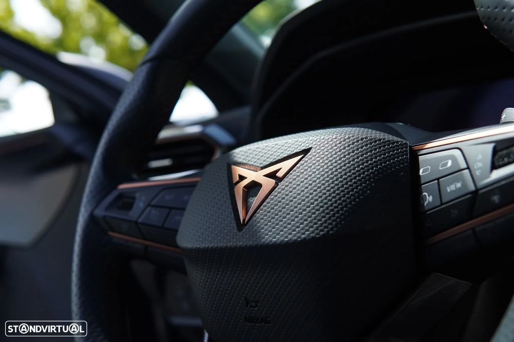 Cupra Formentor 1.4 e-Hybrid Sport DSG - 32