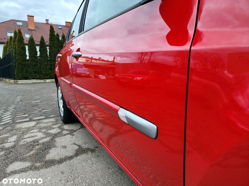 Renault Clio 1.2 16V Dynamique - 10