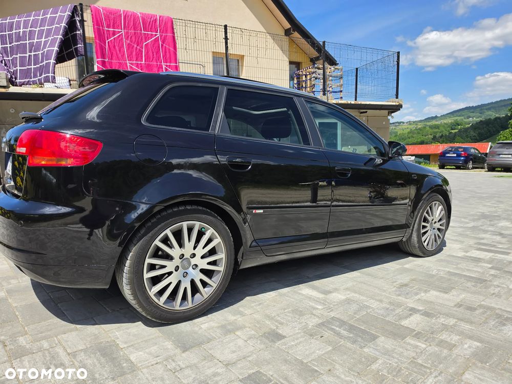 Audi A3 Sportback 2.0 TDI DPF quattro S line Sportpaket plus - 5