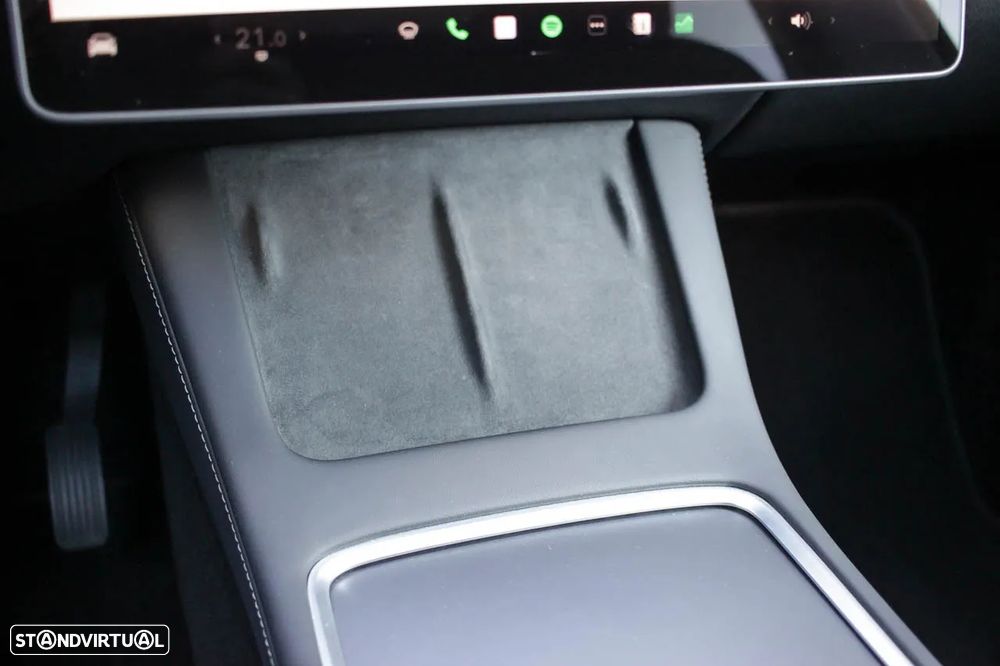 Tesla Model Y RWD - 14