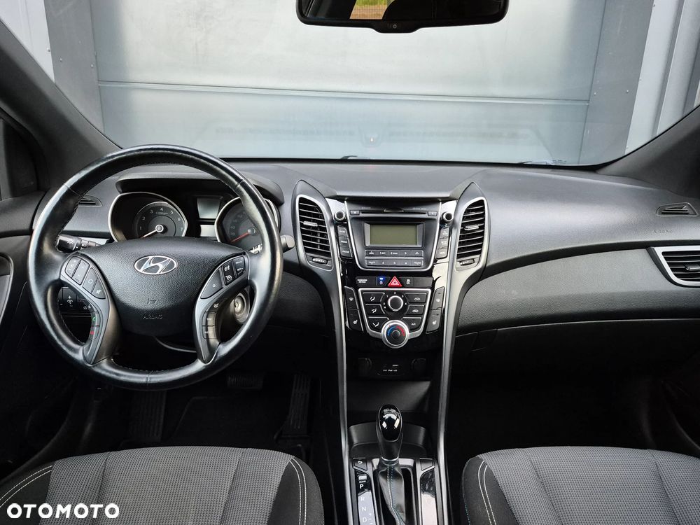 Hyundai i30 1.6 GDI Premium - 6