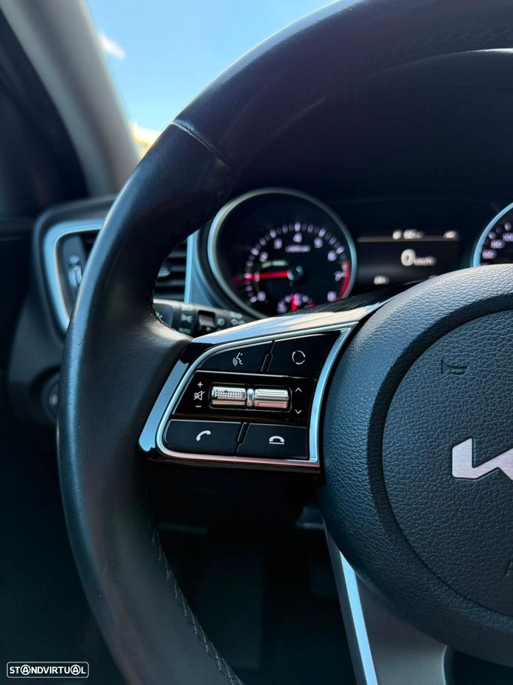 Kia XCeed 1.0 T-GDI Dynamic - 27
