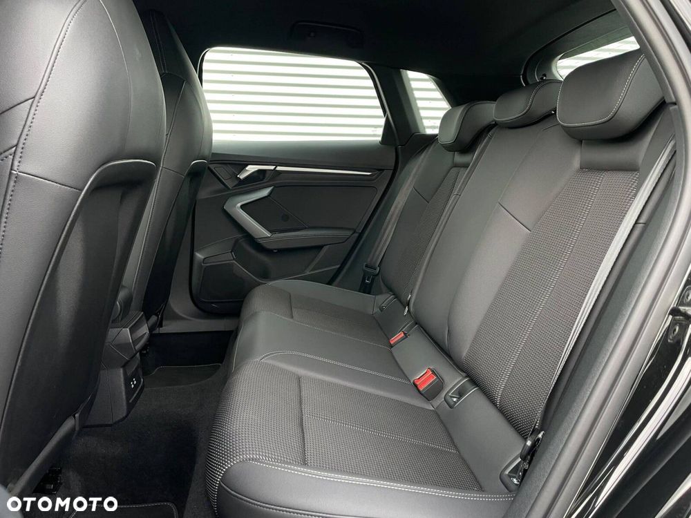 Audi A3 Sportback - 11