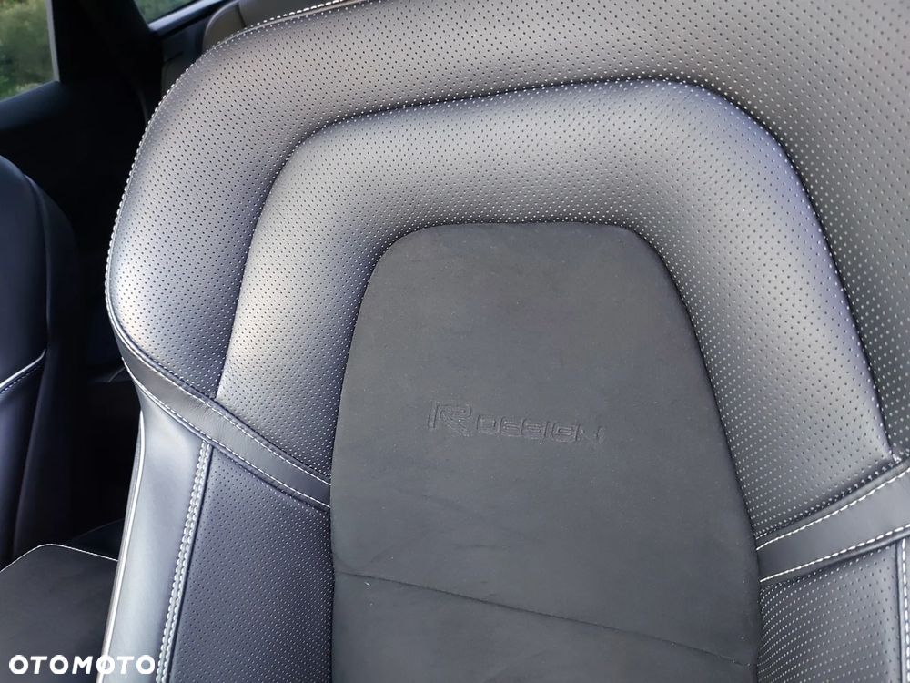 Volvo XC 60 T6 AWD R-Design - 25