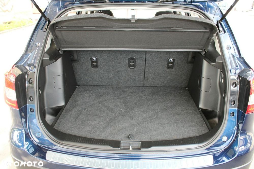 Suzuki SX4 S-Cross 1.4 T Premium - 31