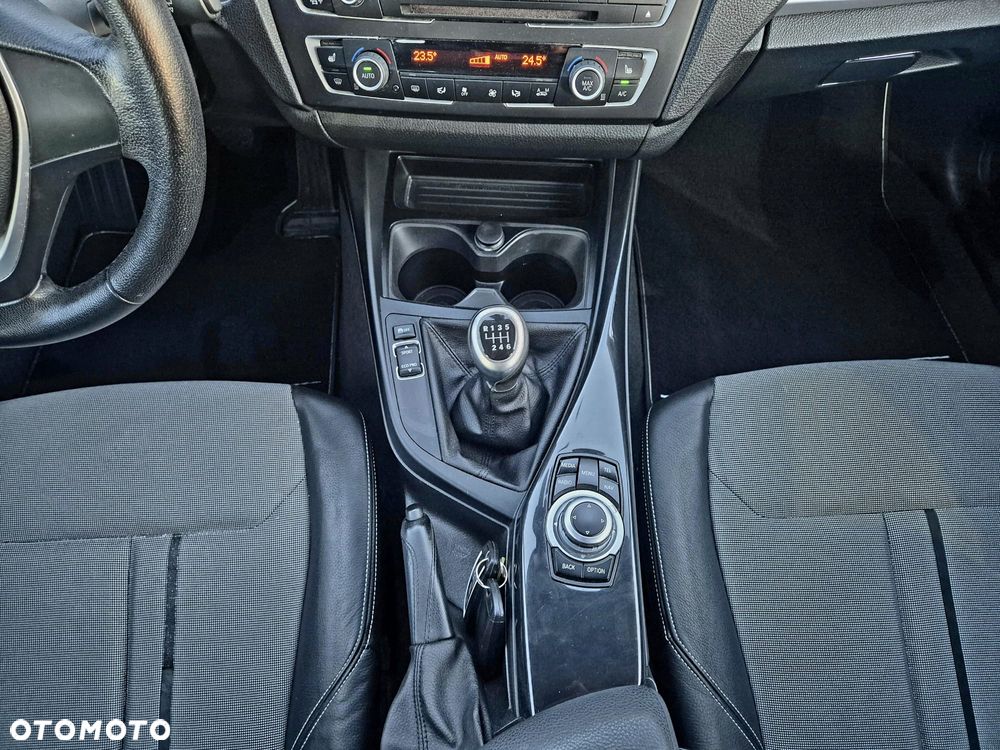BMW Seria 1 120d xDrive BluePerformance Urban Line - 20