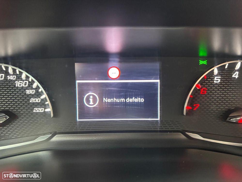 Peugeot 2008 1.5 BlueHDi Allure Pack - 29