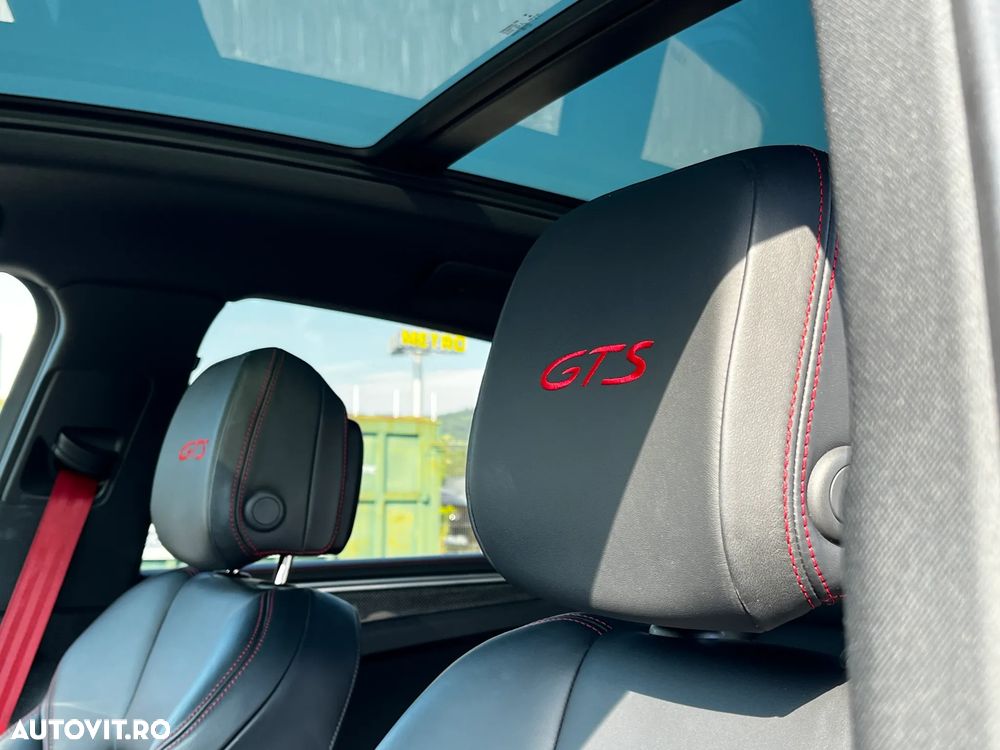 Porsche Macan - 12