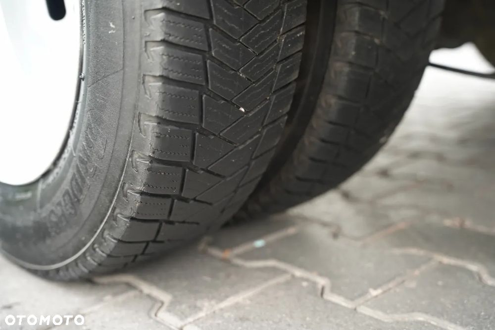 Iveco DAILY 35-140 / KONTENER - 4,3 M / WINDA PALFINGER - 750 KG / SPROWADZONY - 18