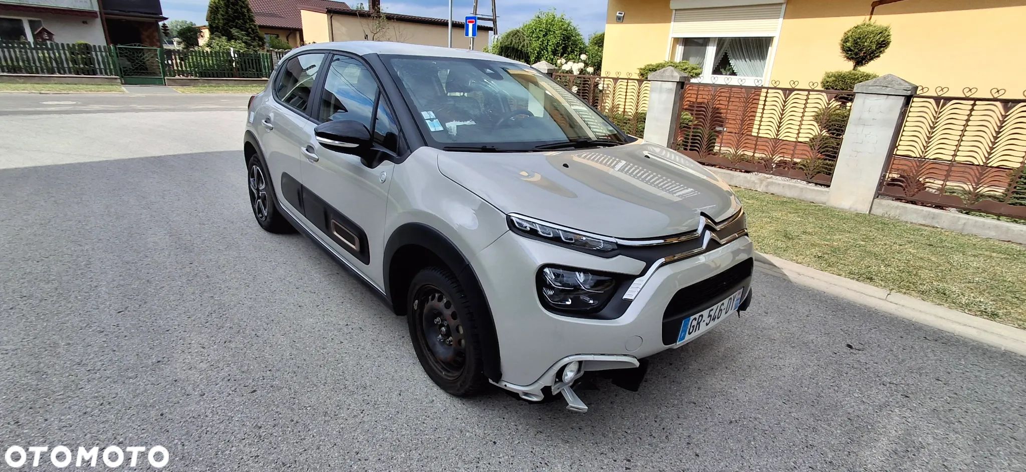 Citroën C3 1.2 PureTech C-Series - 1