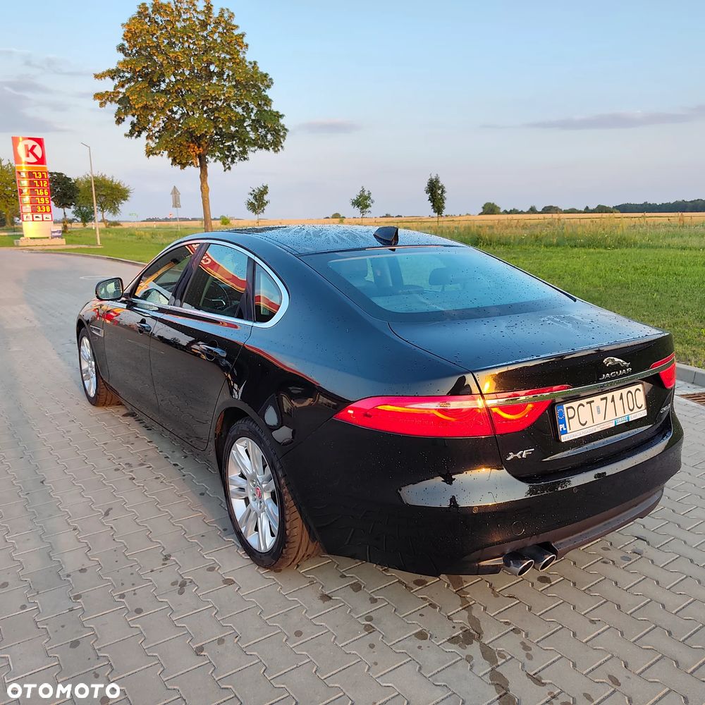 Jaguar XF 2.0 i4D Prestige - 5
