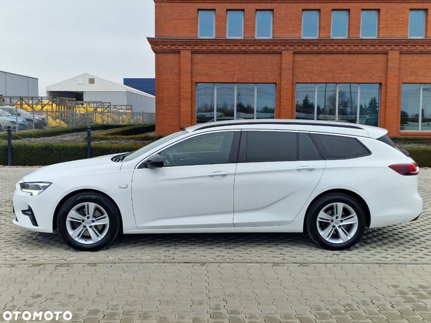 Opel Insignia - 33