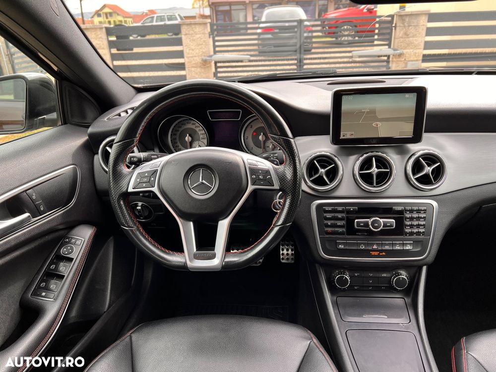 Mercedes-Benz GLA 220 CDI 4MATIC 7G-DCT AMG Line - 10