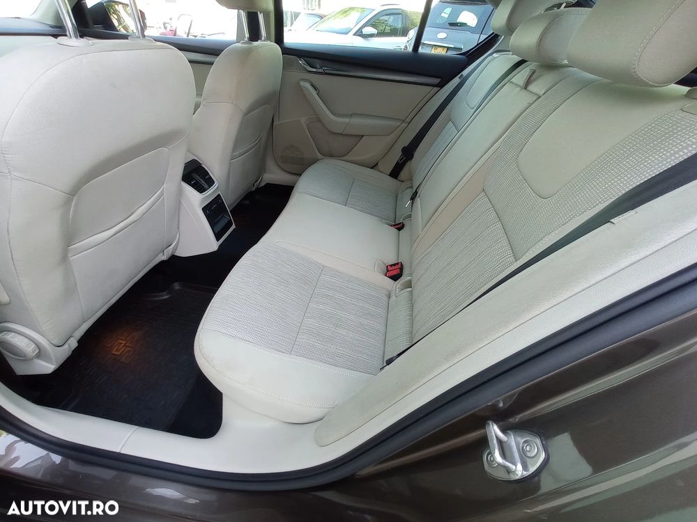 Skoda Octavia 2.0 TDI 4X4 STYLE - 21