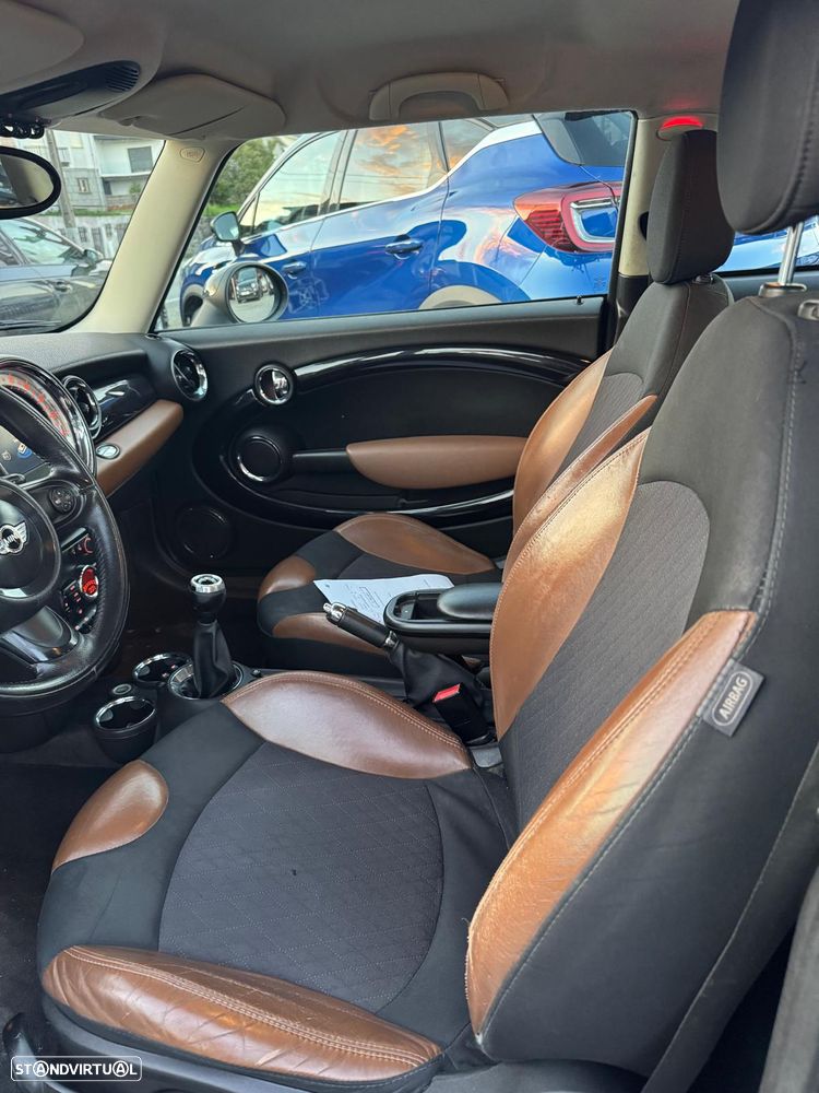 MINI 3 Portas Cooper D - 10