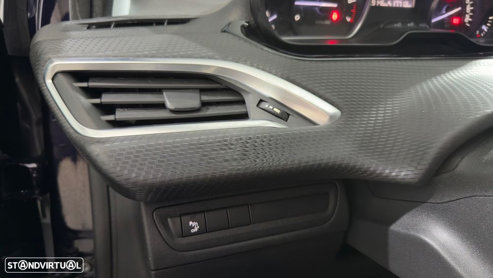 Peugeot 208 82 VTI Style - 18