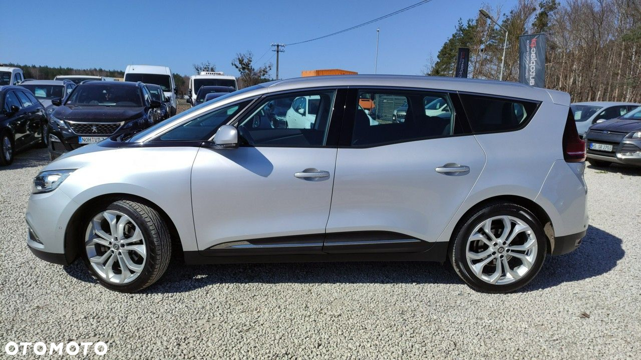 Renault Grand Scenic - 12