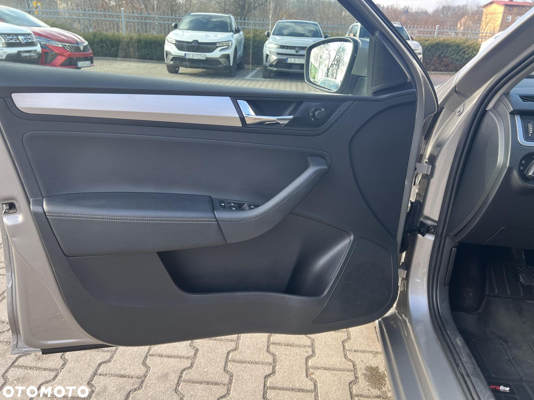 Skoda RAPID 1.0 TSI Style - 10