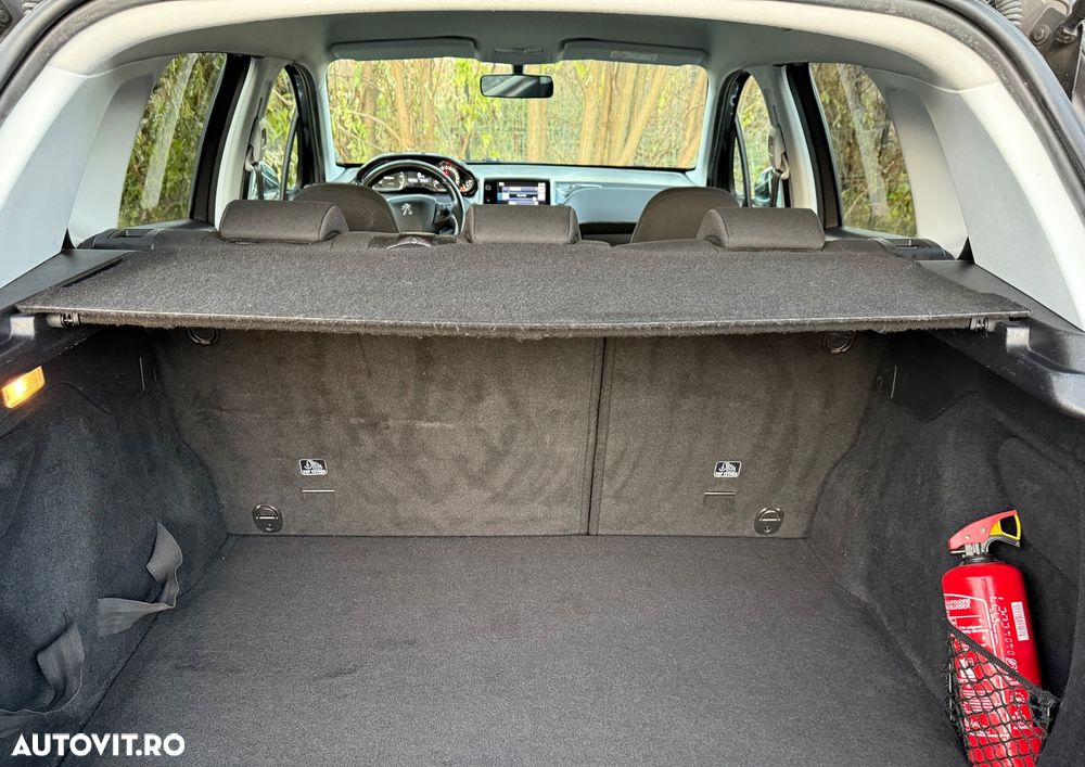 Peugeot 2008 ver-puretech-100-style - 37