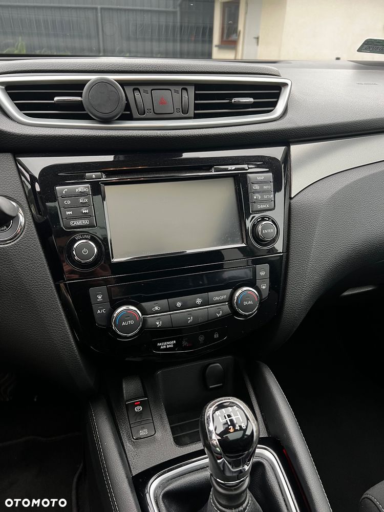Nissan Qashqai 1.2 DIG-T N-Connecta - 10