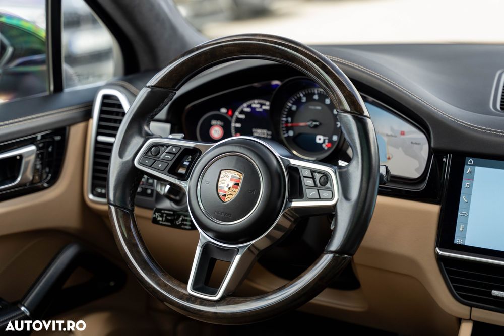 PORSCHE Cayenne 2018 — imagine 27