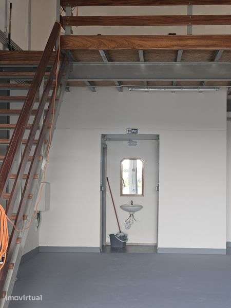Armazem de 230m2 com mezanine - Grande imagem: 5/5