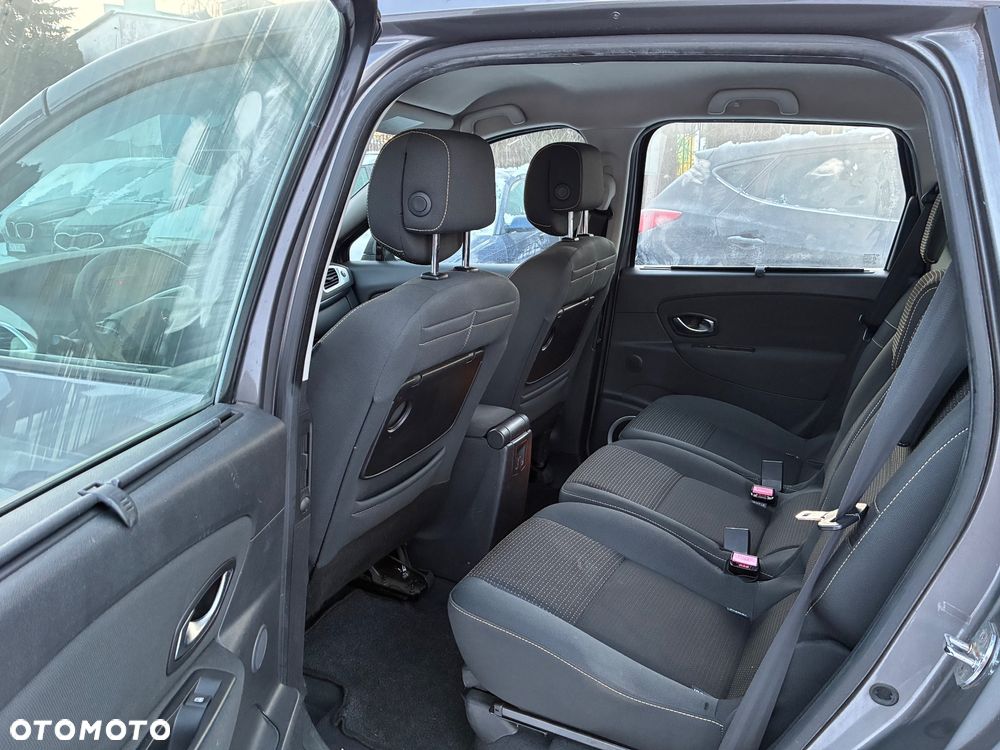 Renault Scenic 1.6 16V 110 Expression - 9