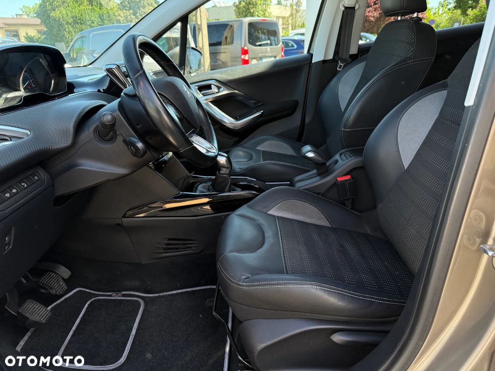 Peugeot 2008 PureTech 82 Allure - 10