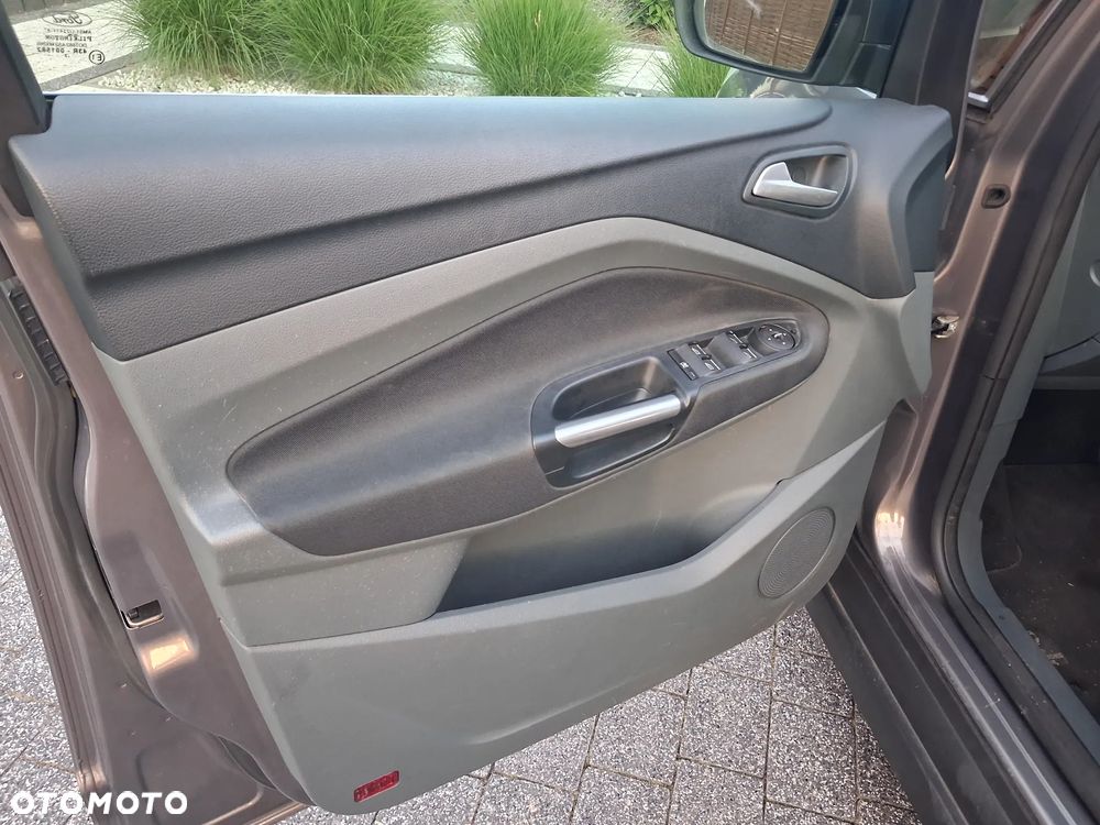 Ford C-MAX 2.0 TDCi Champions Edition - 17