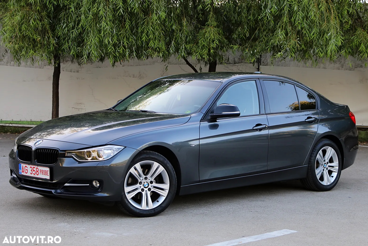 BMW Seria 3 320d xDrive Sport Line - 2