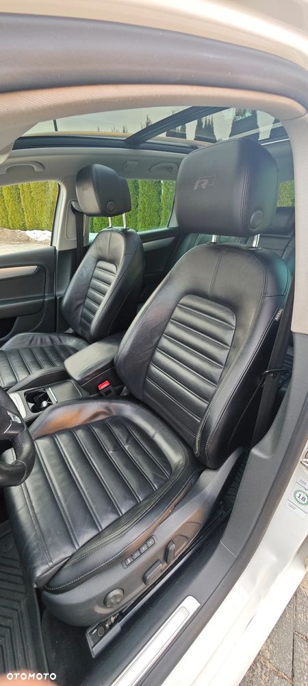 Volkswagen Passat 2.0 TDI Perfectline R-Style DSG - 17