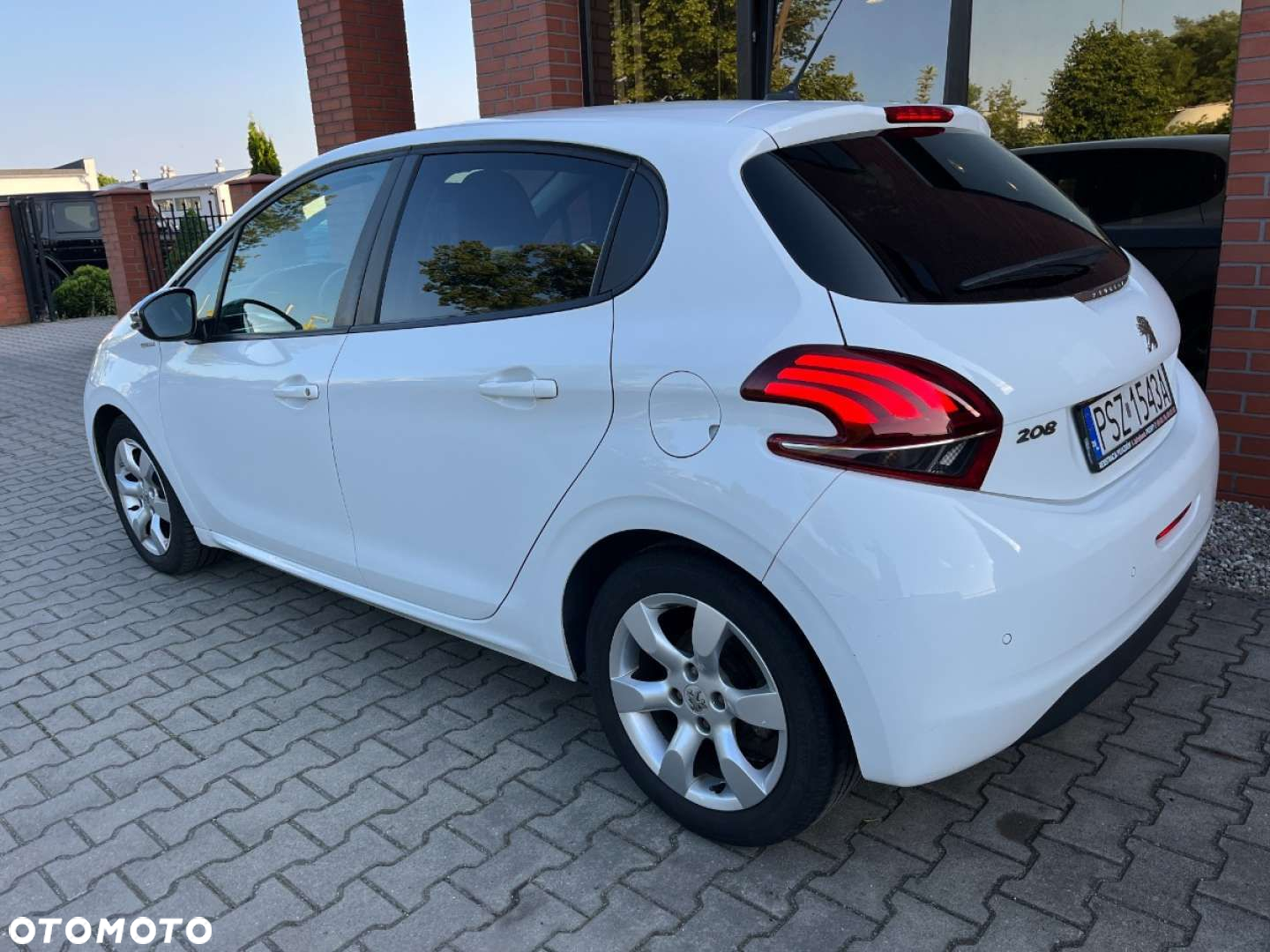 Peugeot 208 Blue-HDi 100 Stop&Start Style - 3