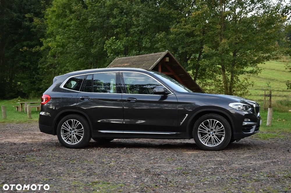 BMW X3 xDrive25d Luxury Line - 7