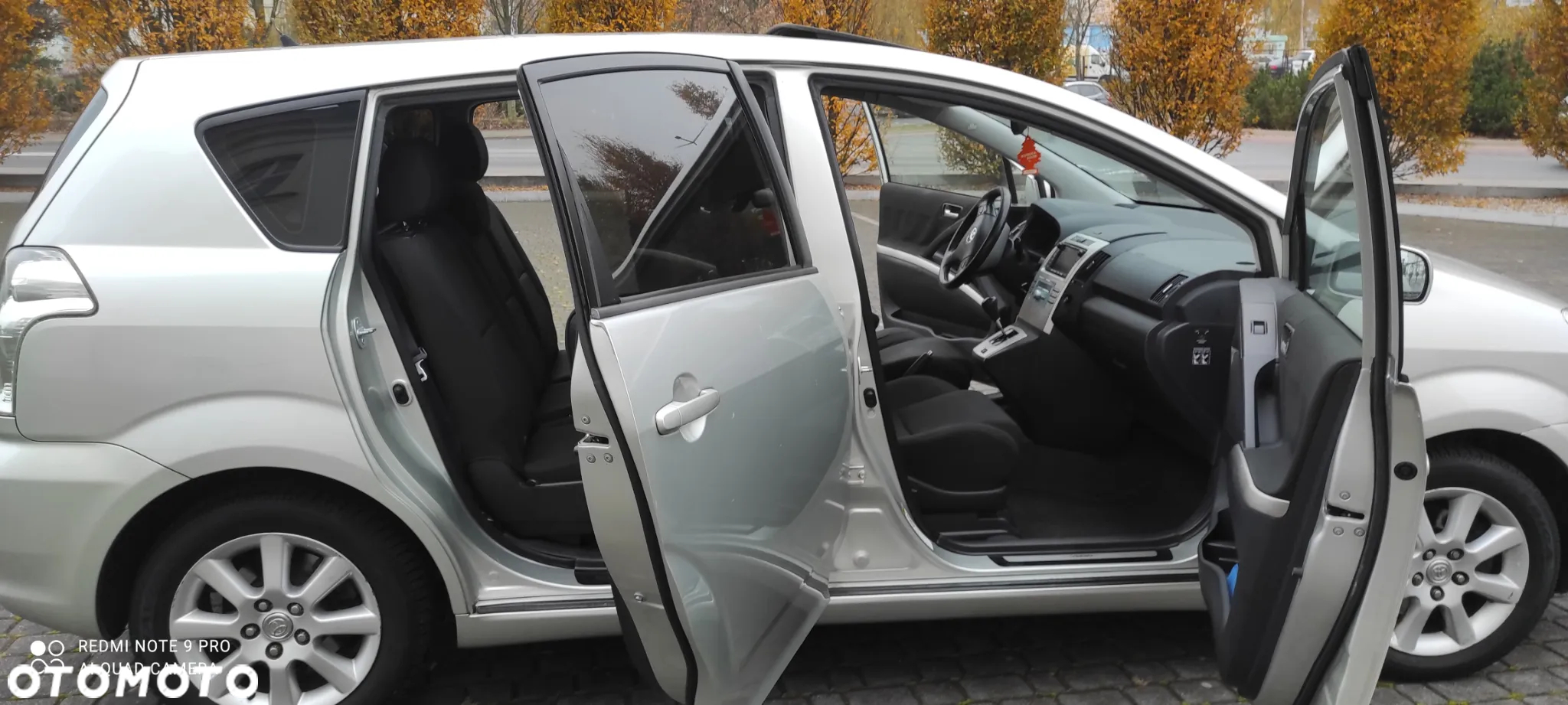 Toyota Corolla Verso 1.8 Prestige 7os MM - 24