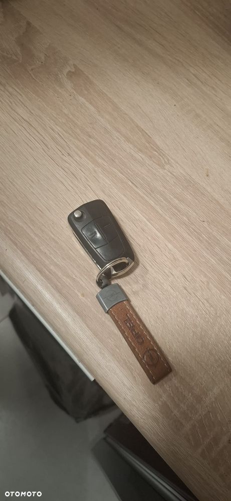 Opel Vectra GTS 1.9 CDTI - 13