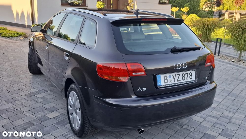 Audi A3 Sportback 1.6 Ambition - 4