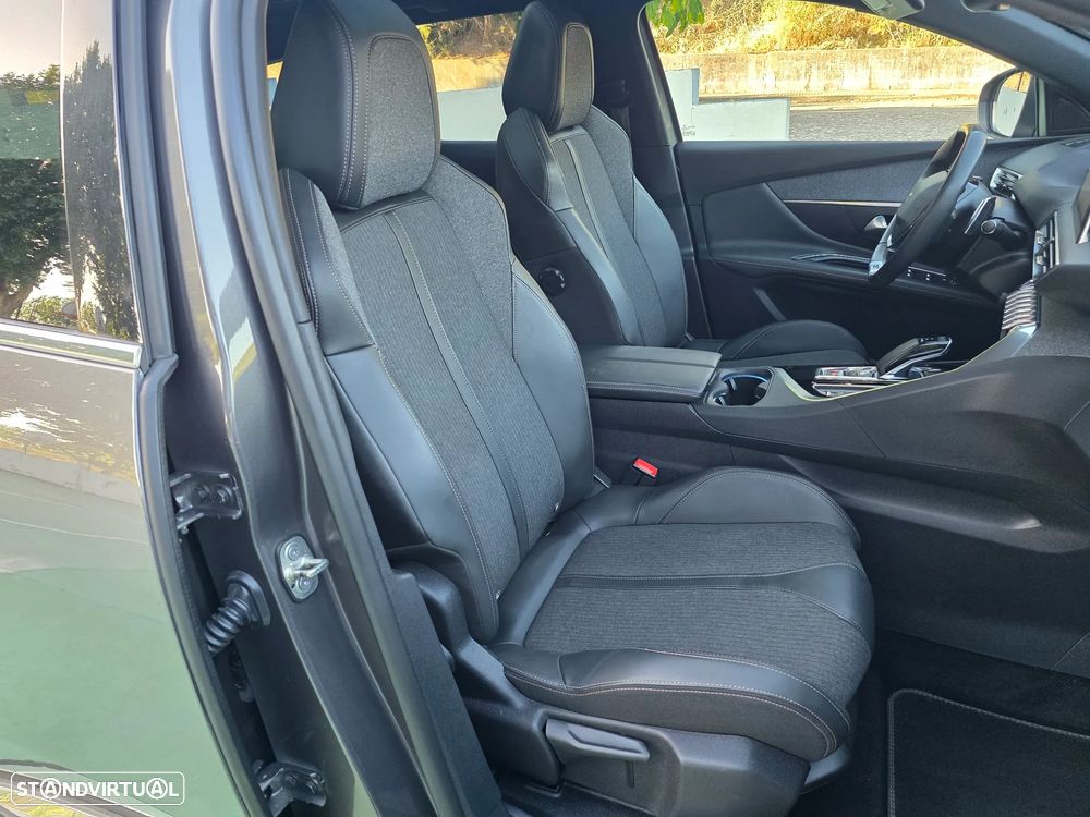 Peugeot 3008 1.6 Hybrid GT Pack e-EAT8 - 16