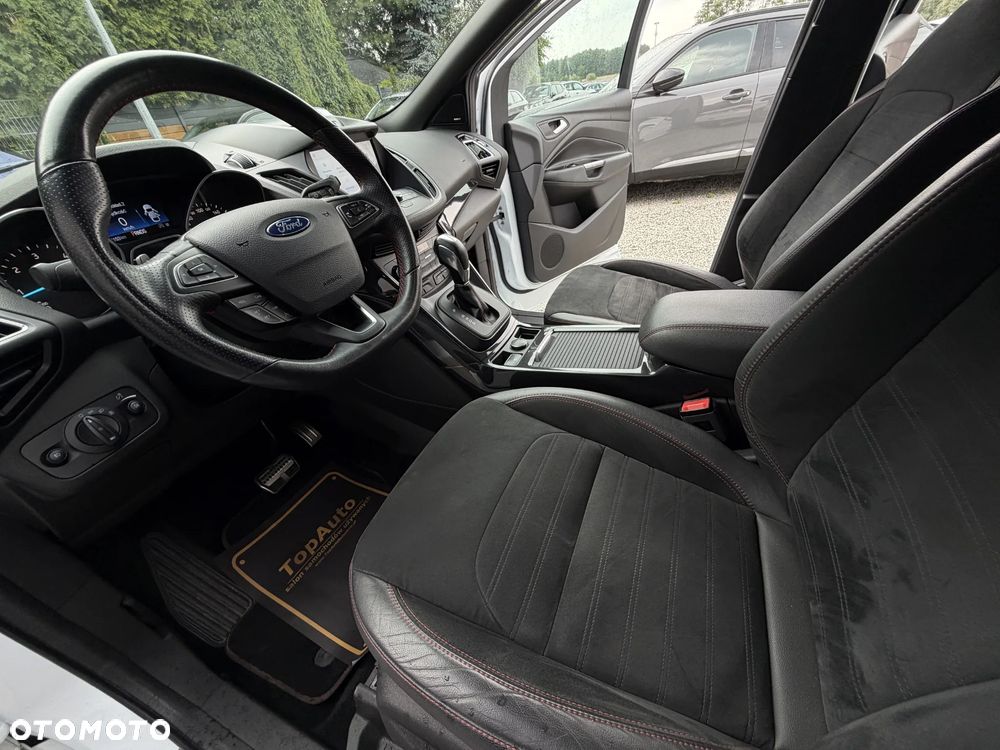 Ford Kuga 2.0 TDCi 2x4 ST-Line - 18
