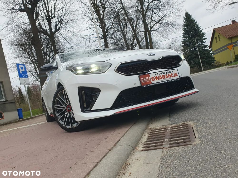 Kia ProCeed 1.6 T-GDI GT - 32