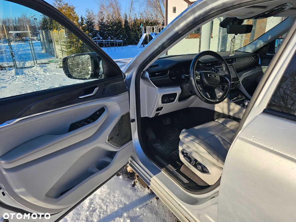 Jeep Grand Cherokee 5.7 V8 HEMI 4WD Automatik Overland - 3