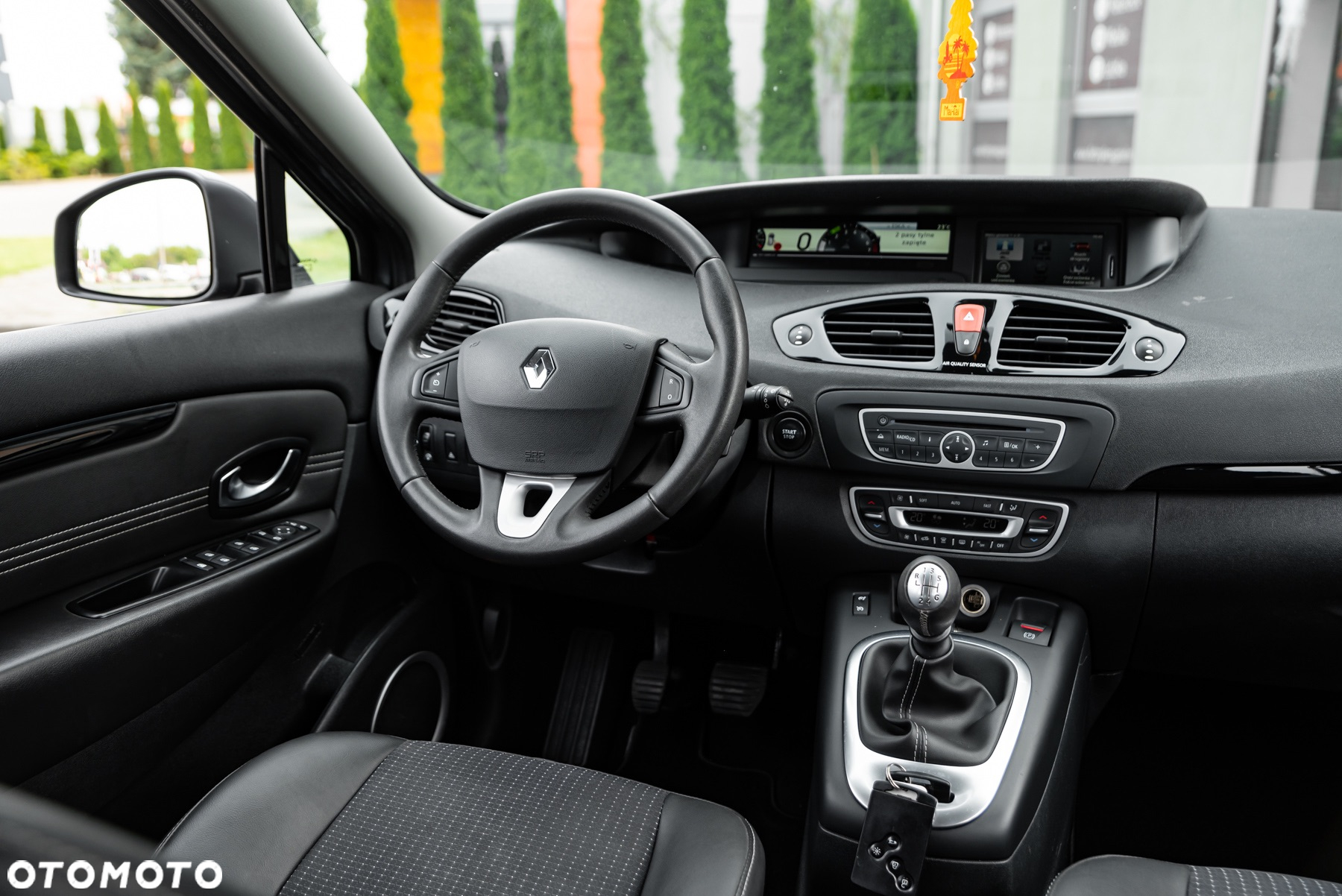 Renault Scenic 1.4 16V TCE Bose Edition - 27