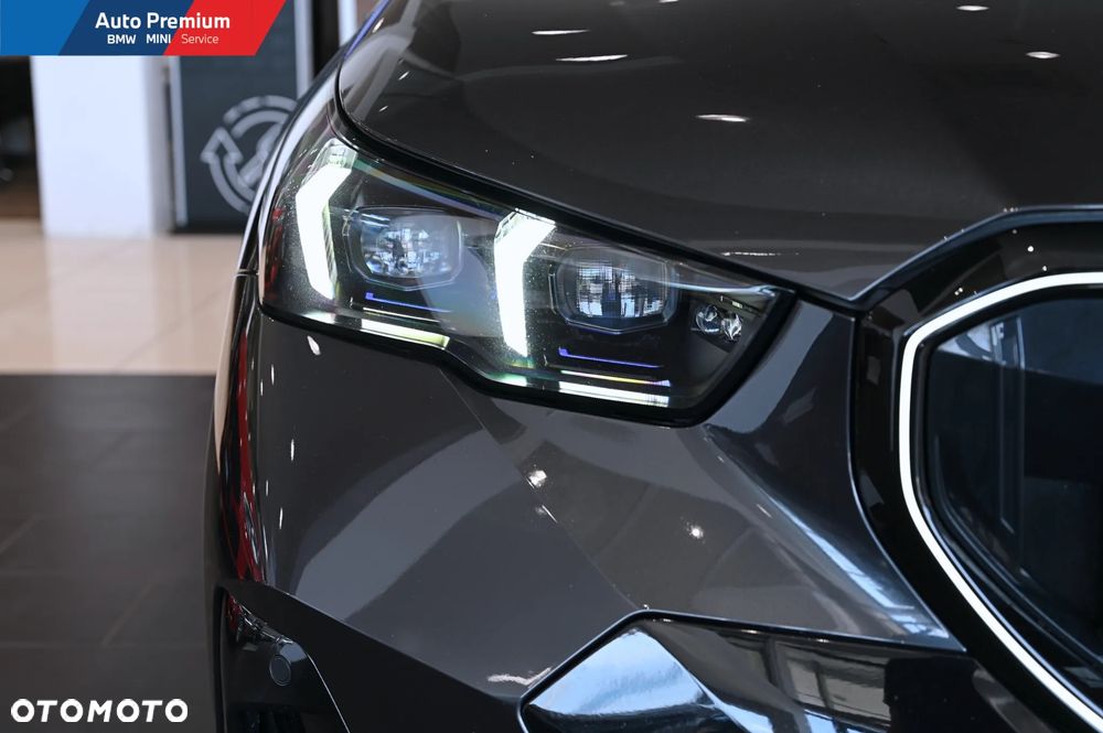 BMW Seria 5 520i mHEV - 23