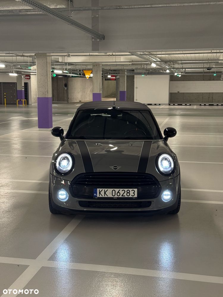 MINI Cooper Sidewalk - 2