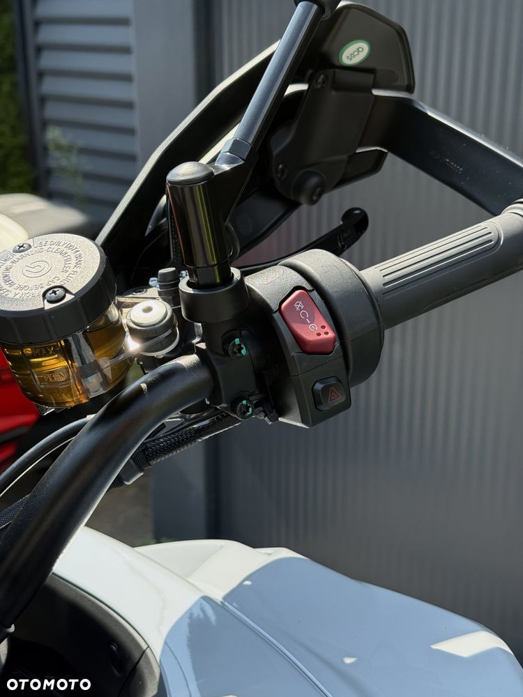 Benelli Inny - 17
