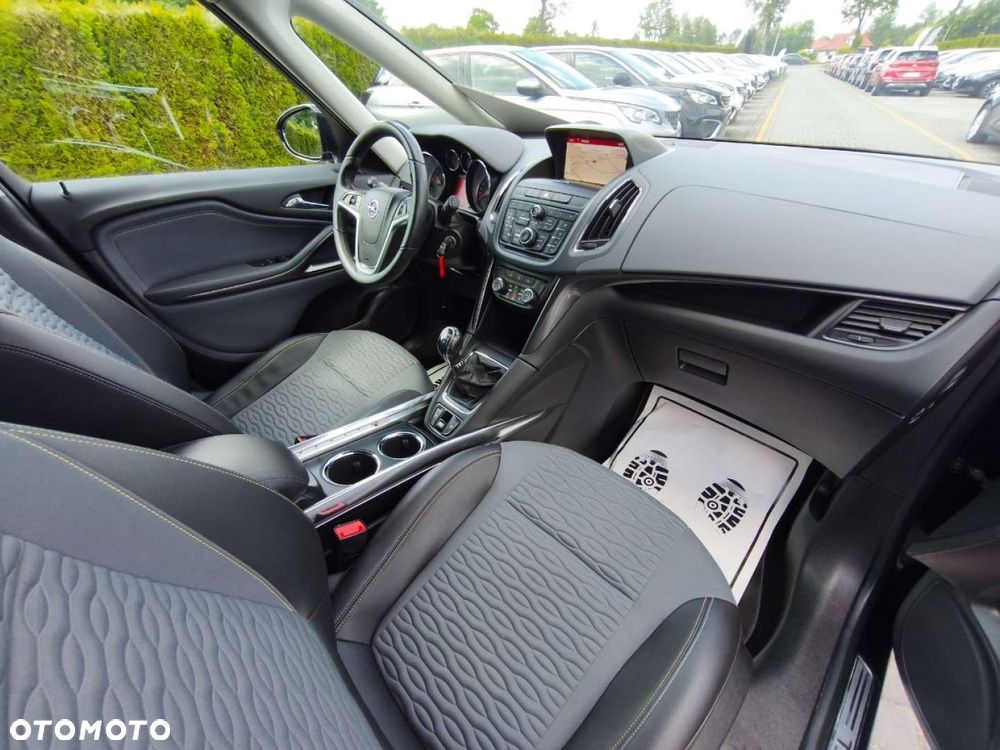 Opel Zafira - 9
